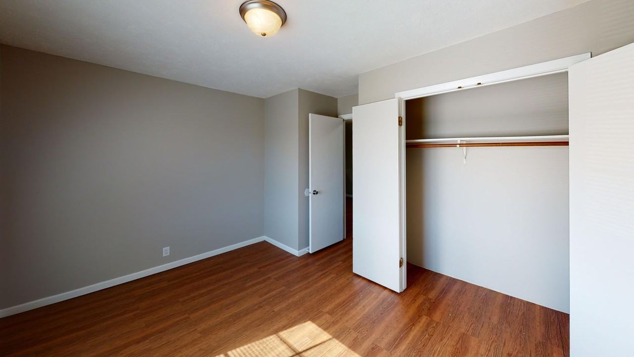 3220-3222 W. 13th Street - Photo 5 of 6