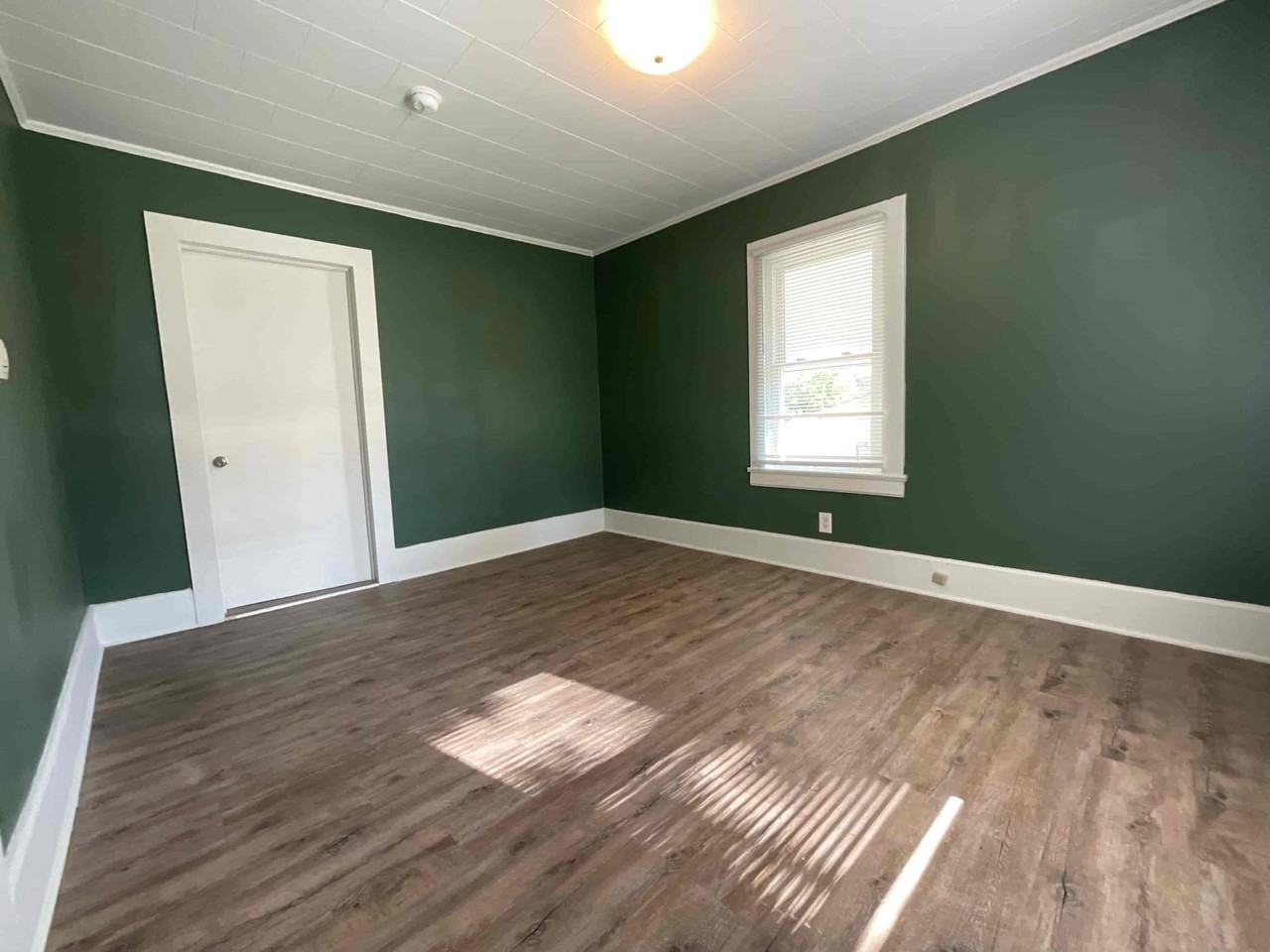 148 Muse Ave - Photo 2 of 17
