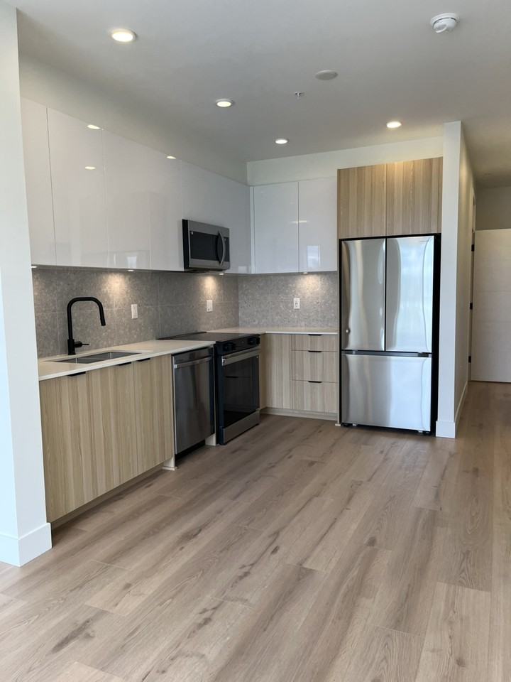 20769 Fraser Hwy - Photo 2 of 11