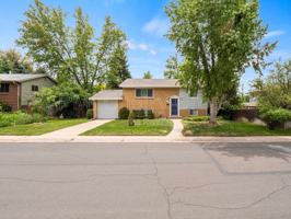 featured image of 766 W Davies Way