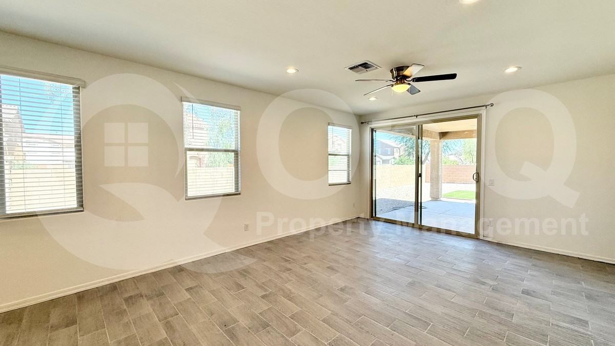 1265 E Kingman St - Photo 7 of 48