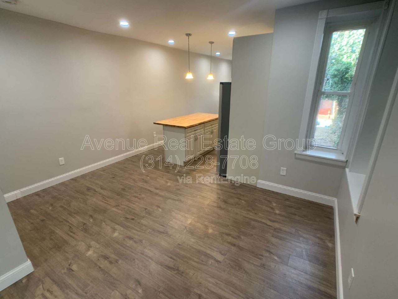 4211 Cleveland Ave - Photo 5 of 36