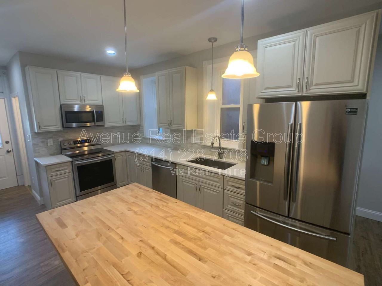 4211 Cleveland Ave - Photo 7 of 36