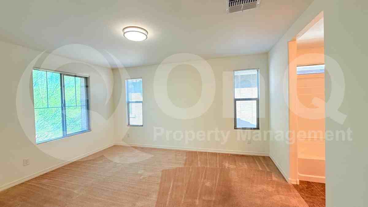 3706 S 57th Ln - Photo 6 of 27