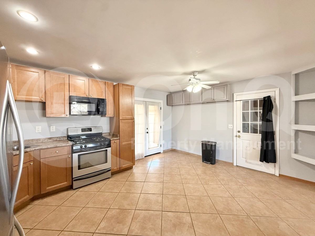 3423 W Aster Dr - Photo 5 of 18