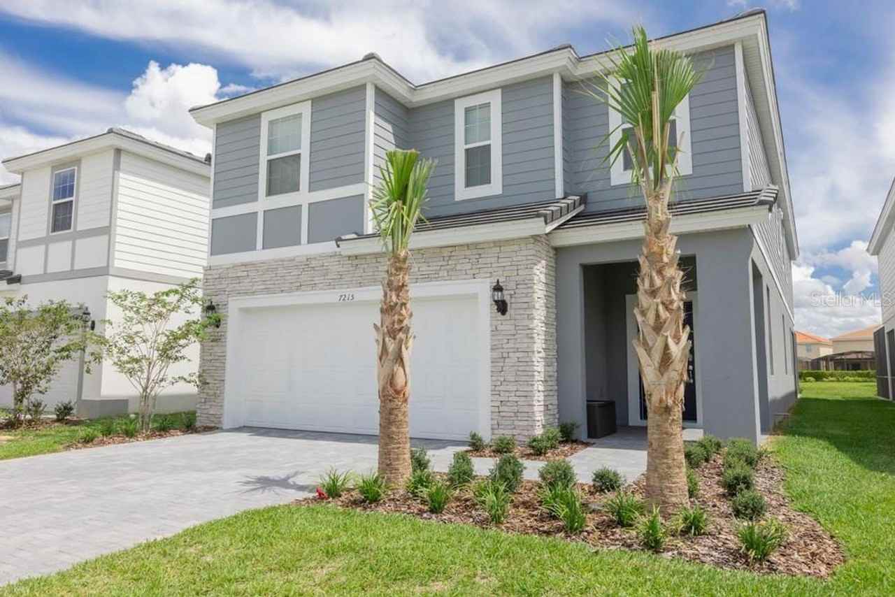 7215 Oakmoss Loop
