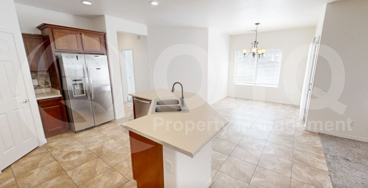 11053 E Silver Springs Ave - Photo 6 of 15