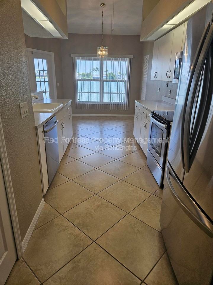 2613 Sw 15th Ave - Photo 5 of 16