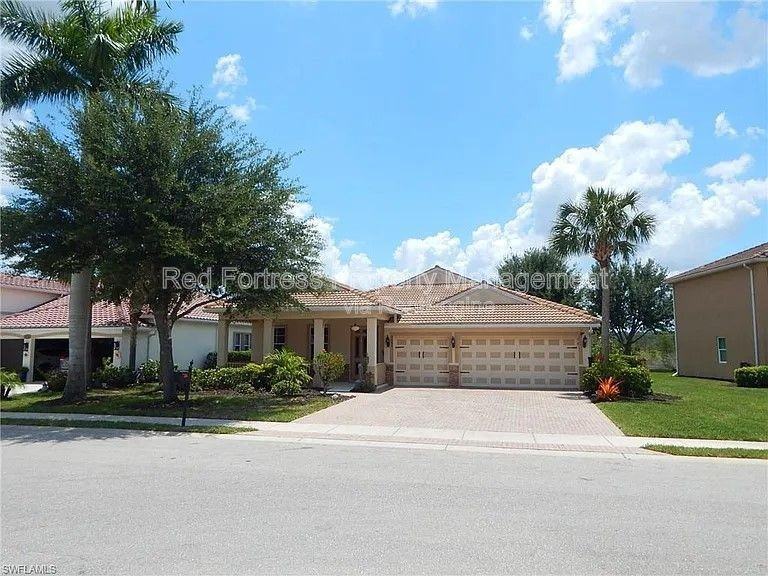 2531 Sawgrass Lake Ct - Photo 2 of 16