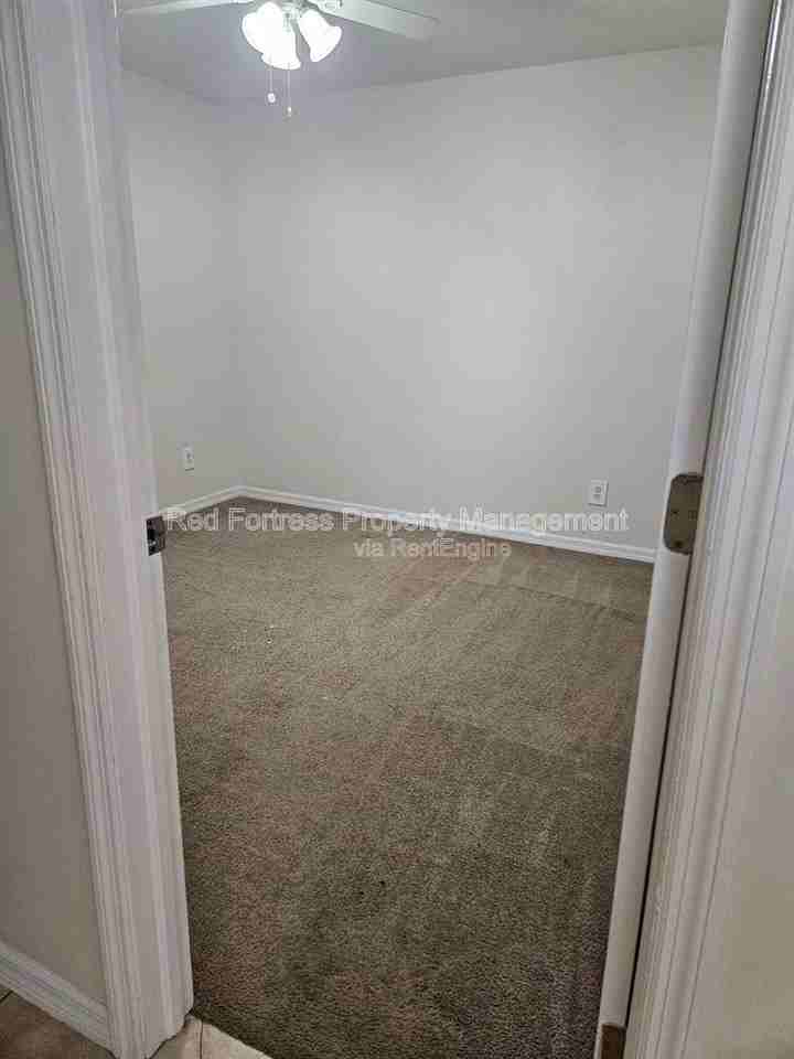 5202 30th St Sw - Photo 4 of 10
