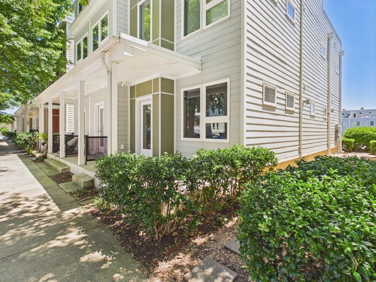 1212 Porter St #A - Photo 2 of 22