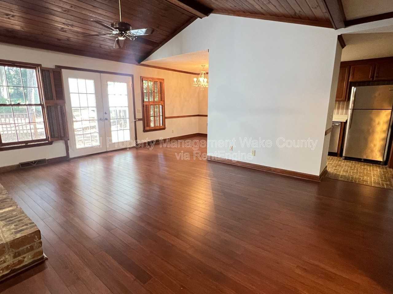 7404 Valley Run Dr - Photo 2 of 22