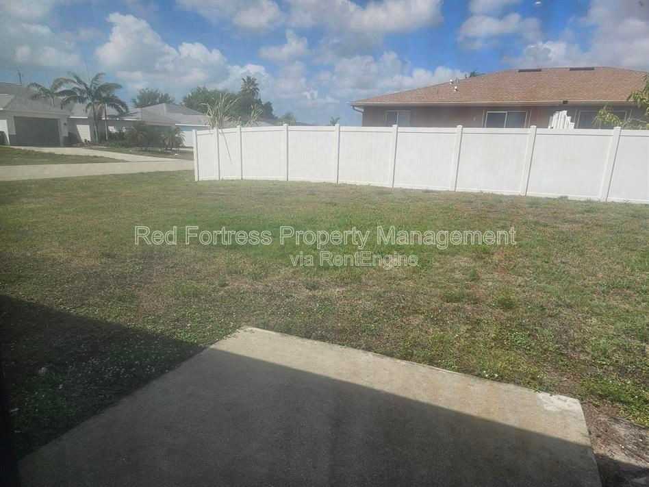 542 Se 6th Pl - Photo 2 of 12