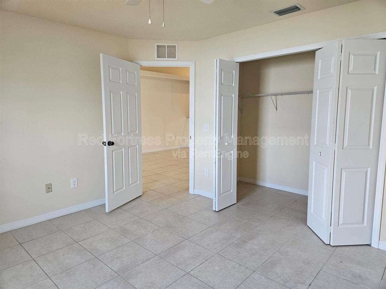 542 Se 6th Pl - Photo 6 of 12
