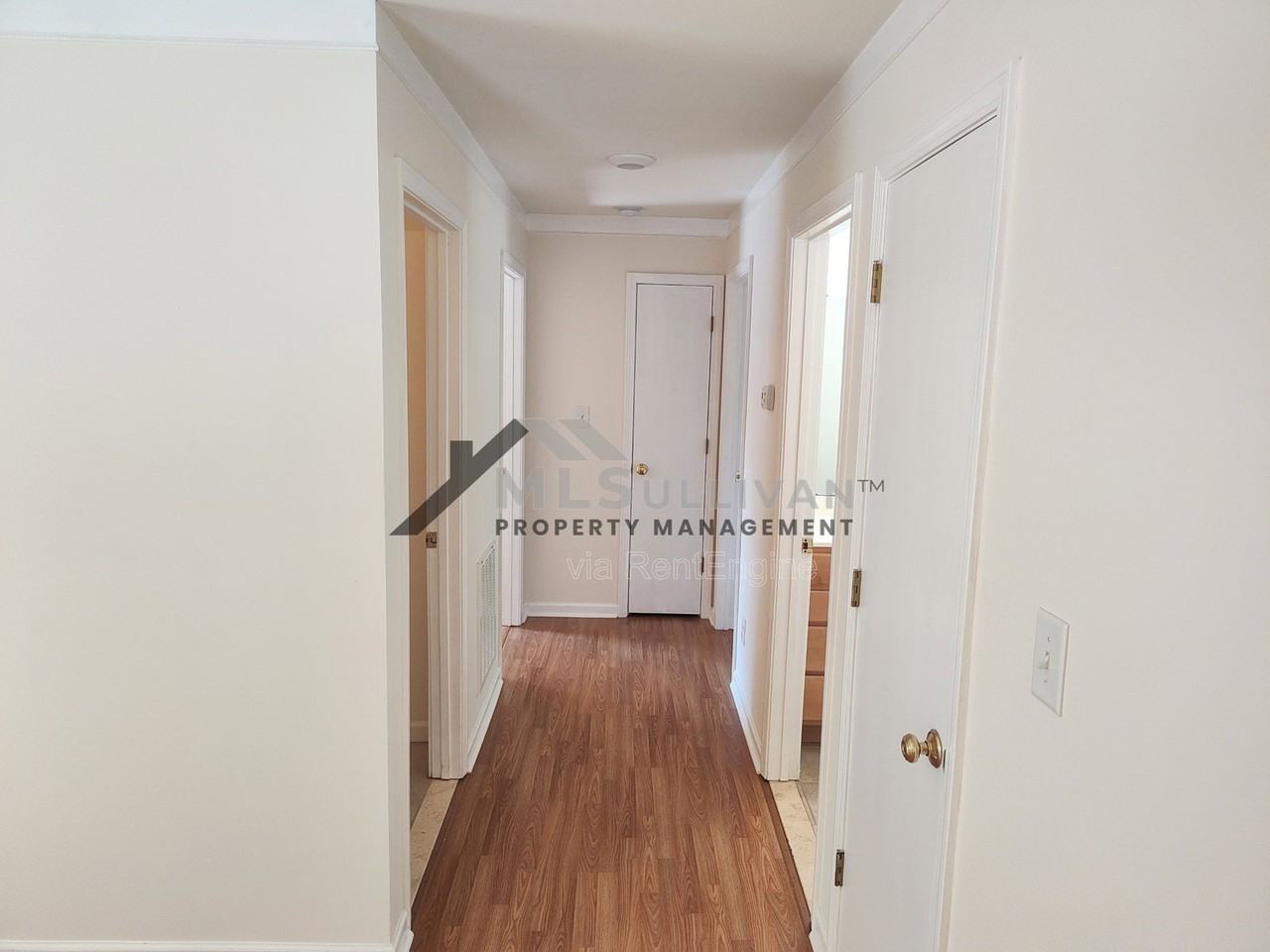 308 Lakeshore Dr - Photo 7 of 16