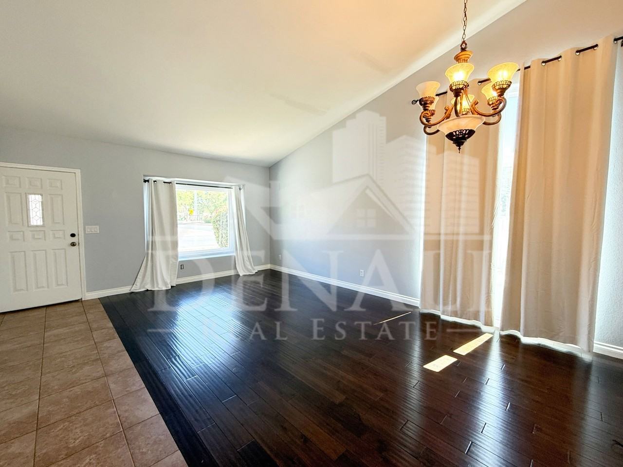 1249 W Kelly Ln - Photo 5 of 36
