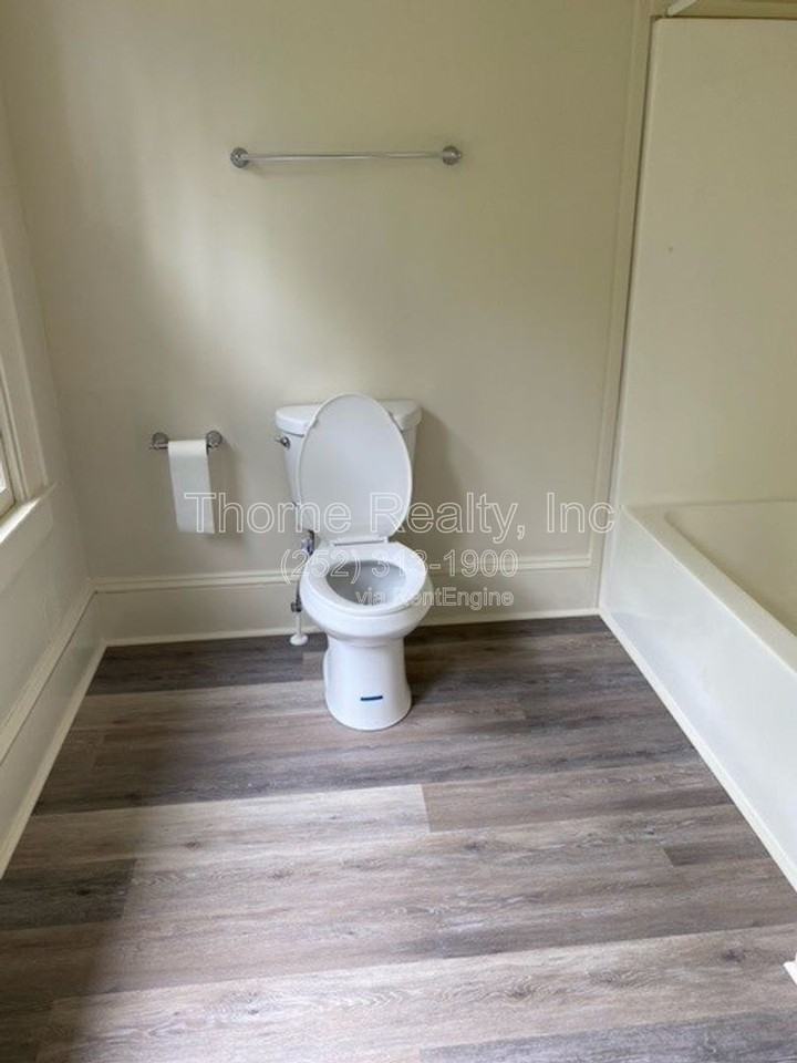 1524 Sunset Ave - Photo 4 of 23