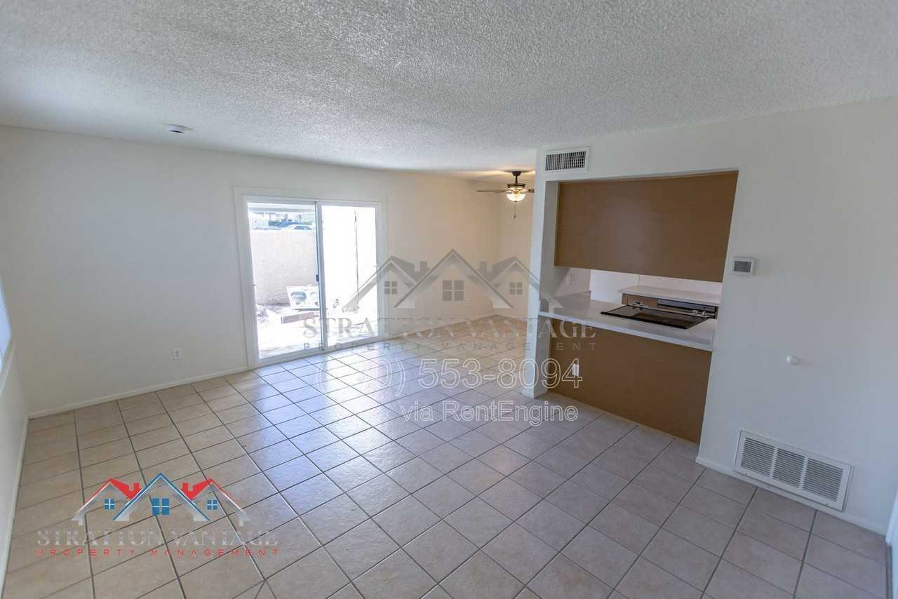 4107 N 81st St - Photo 4 of 27