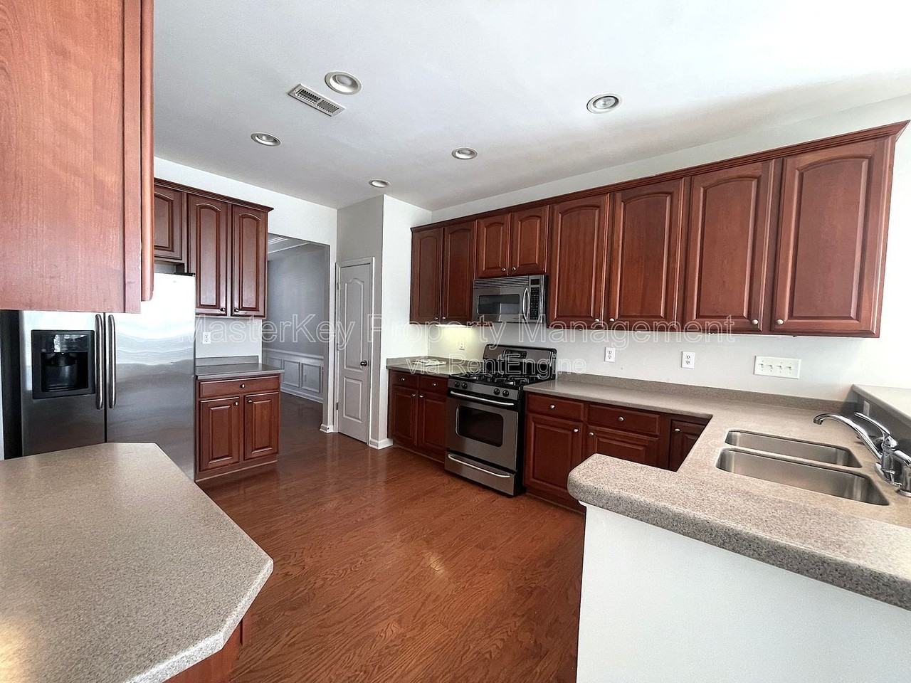 12319 Honeychurch St - Photo 5 of 23