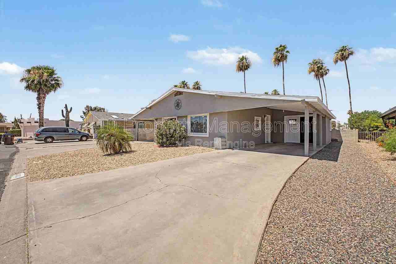 462 S 80th Pl - Photo 4 of 32