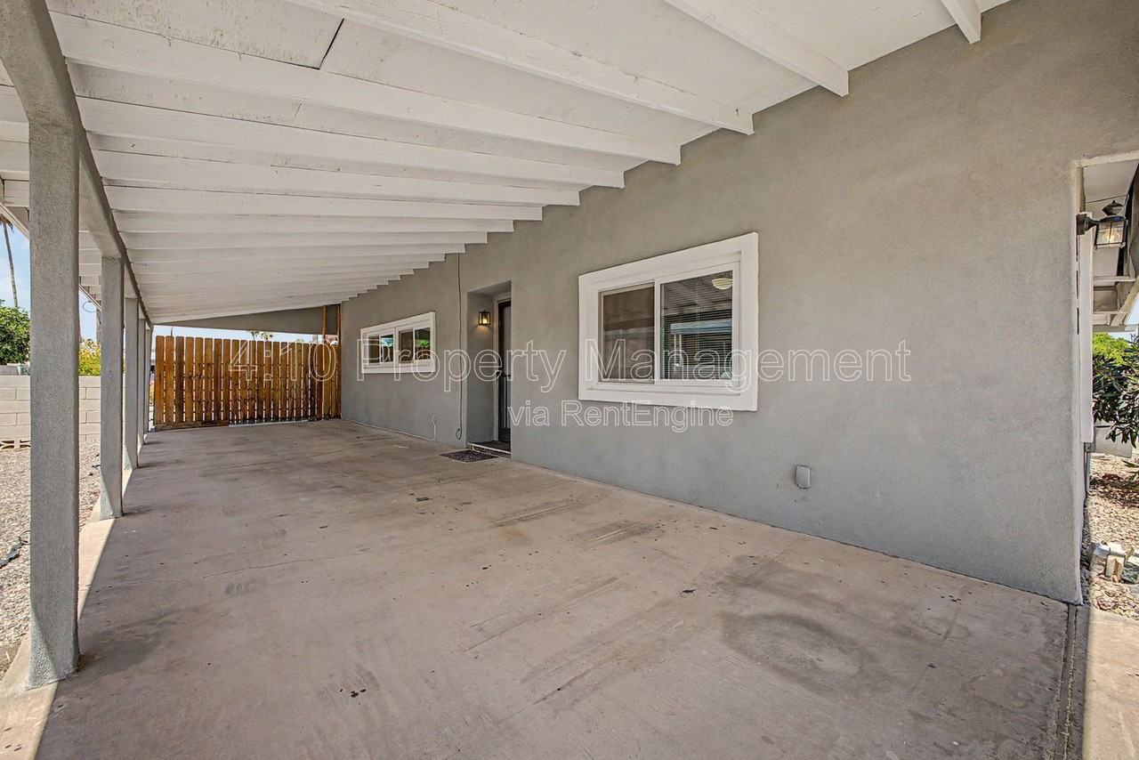 462 S 80th Pl - Photo 7 of 32