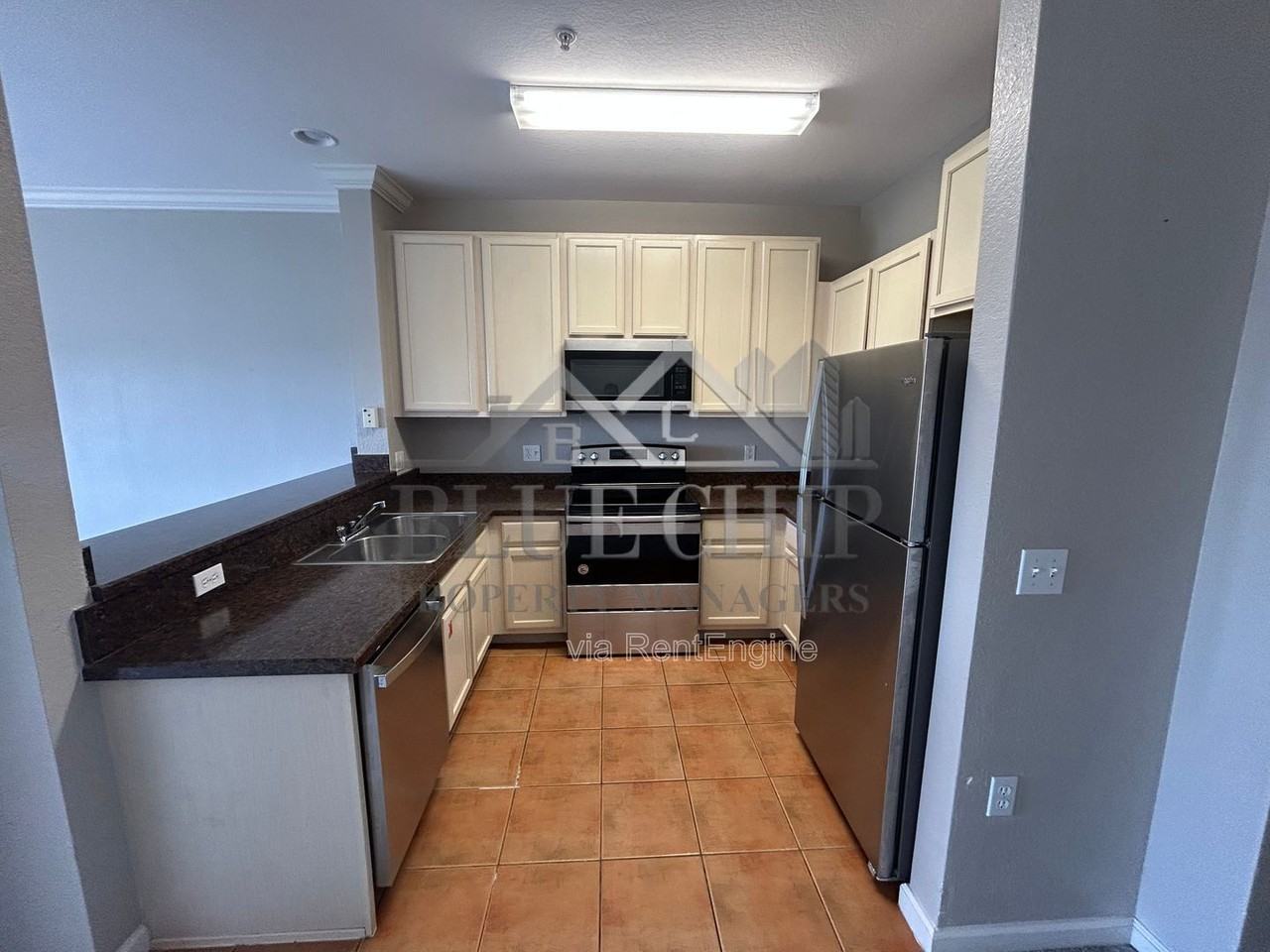 302 Avalon Rd #302 - Photo 6 of 22