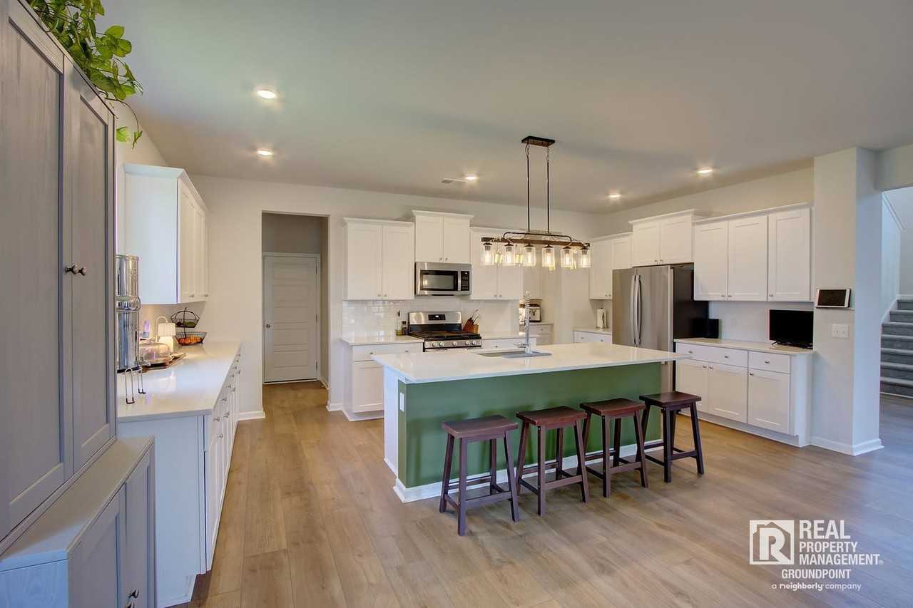 137 Paddle Boat Way - Photo 6 of 34