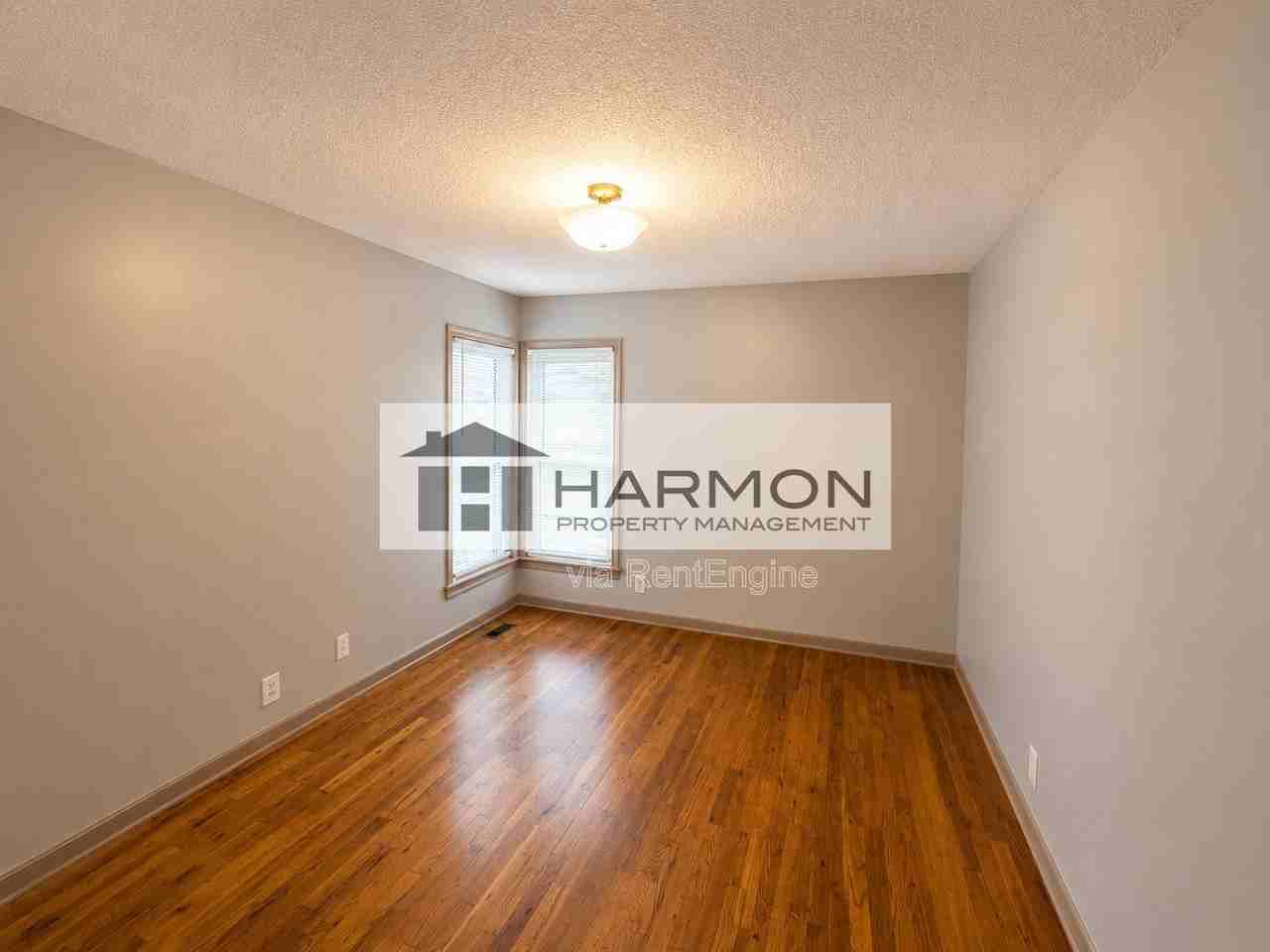 2232 S Greenwood St - Photo 6 of 7