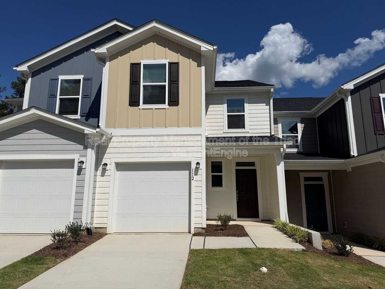 112 Parker Ln