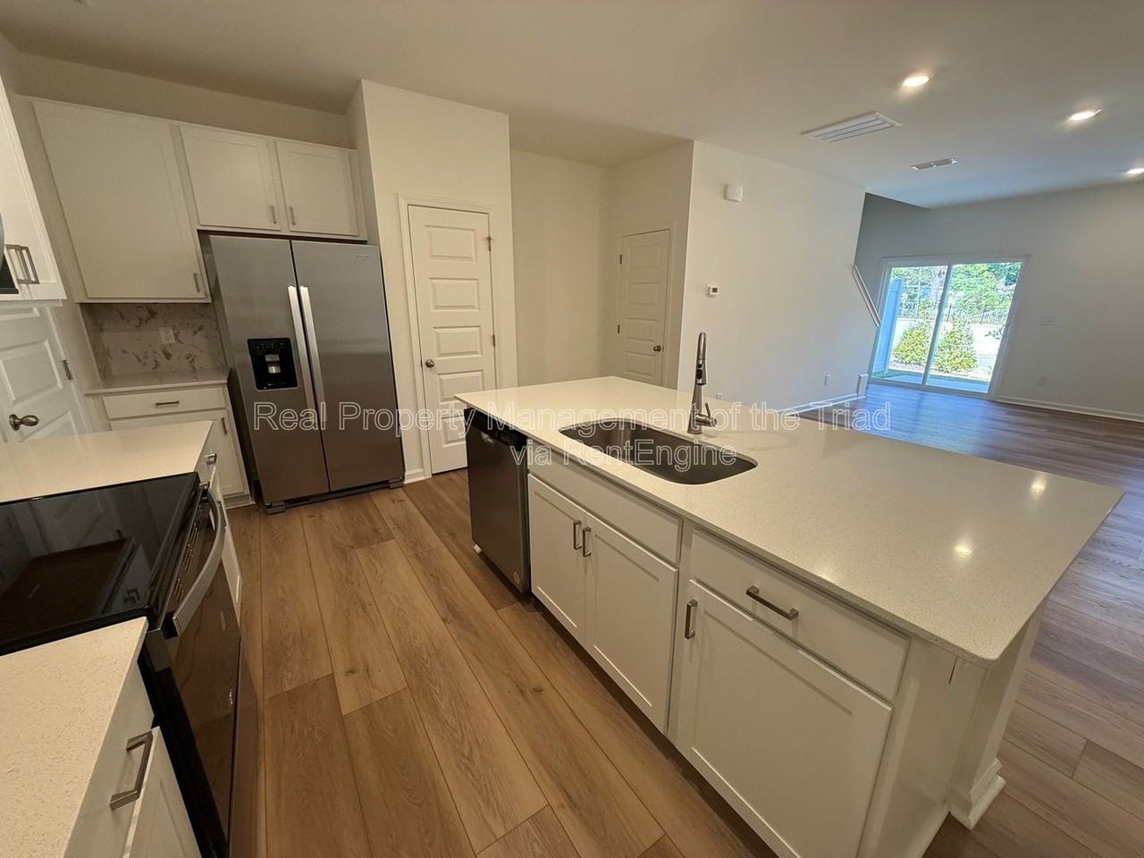 112 Parker Ln - Photo 6 of 19