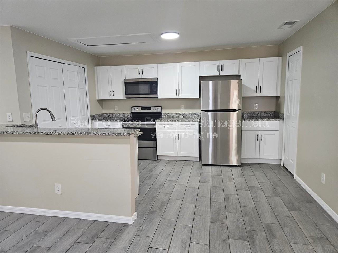4514 Leonard Blvd S - Photo 2 of 8