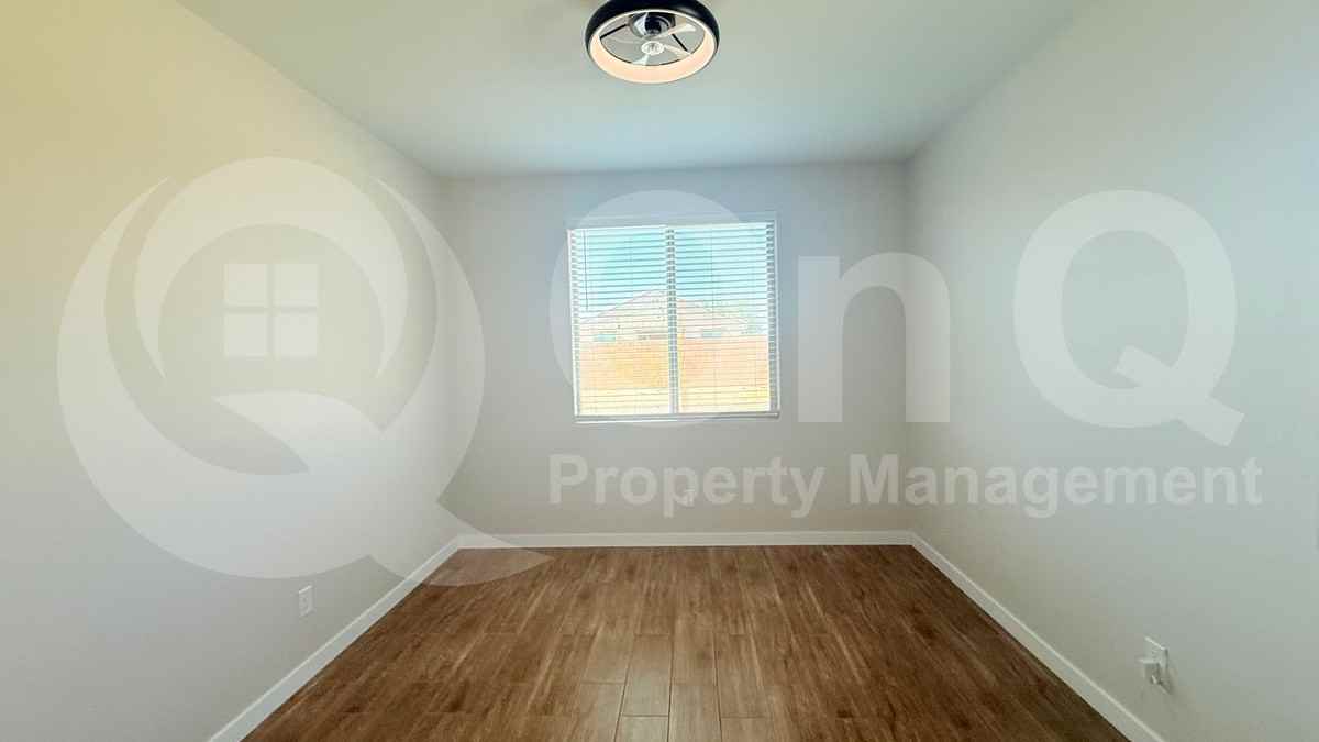 1636 E Jardin Pl - Photo 6 of 21