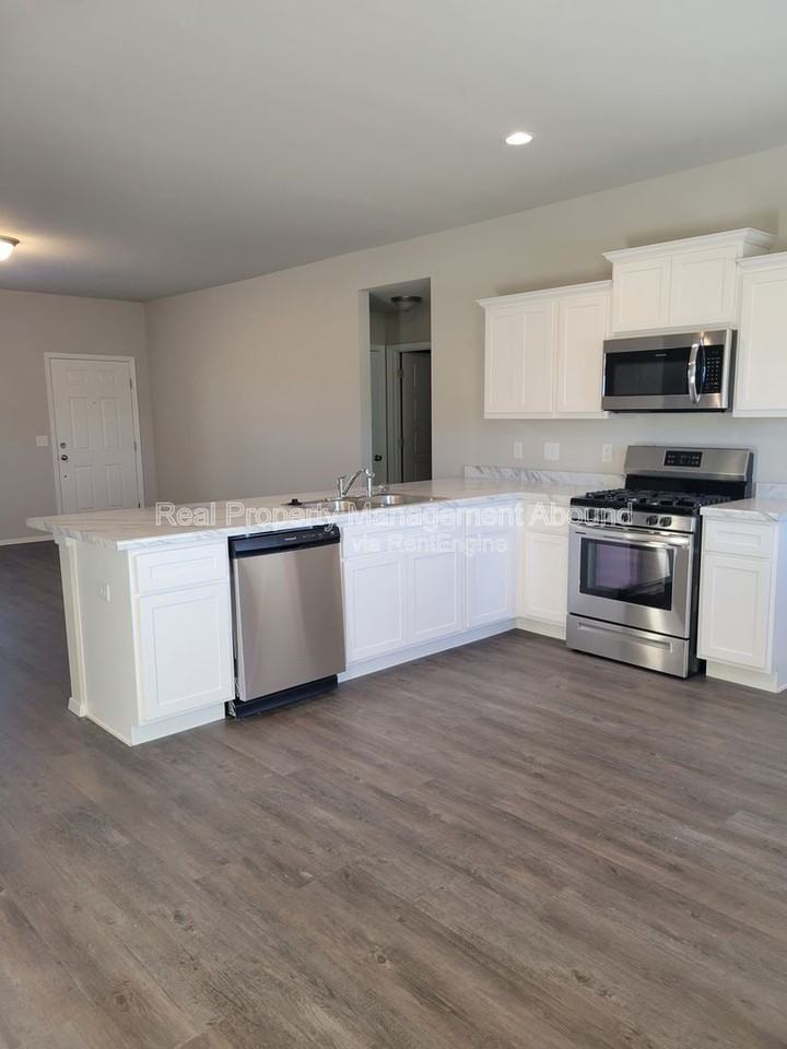 7532 E 158th St S - Photo 5 of 25