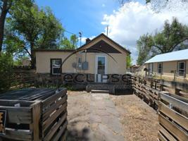 featured image of 122 10th St