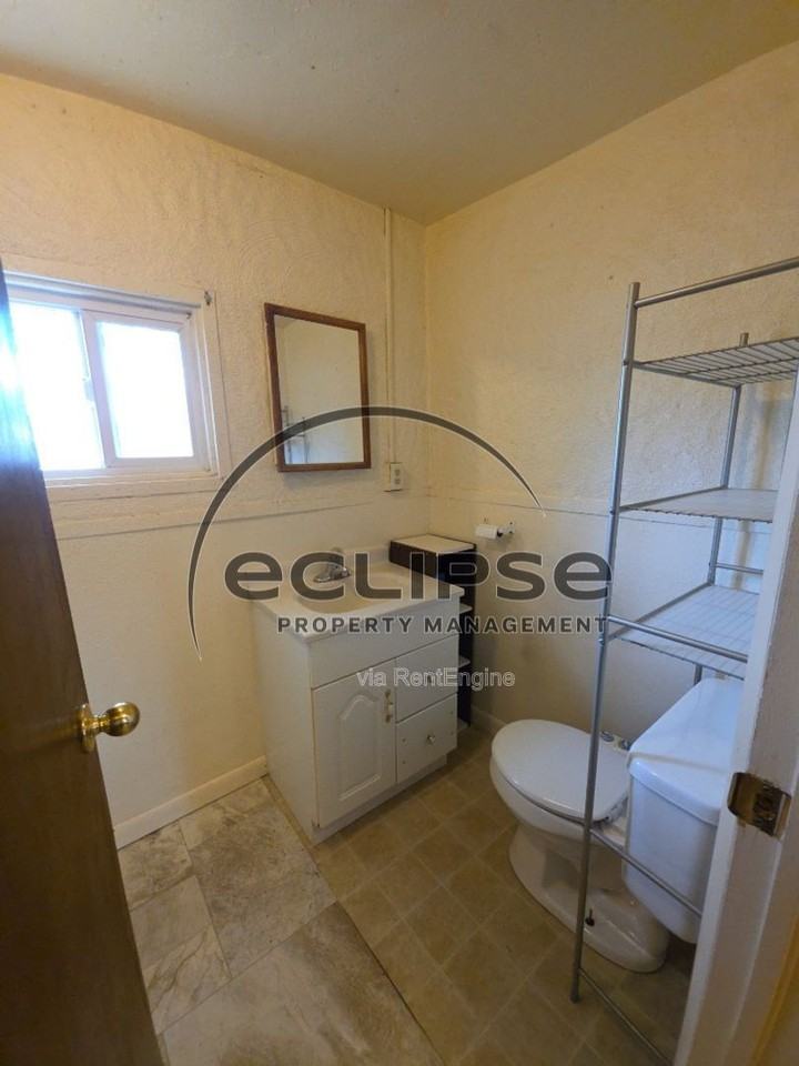 122 10th St - Photo 7 of 21