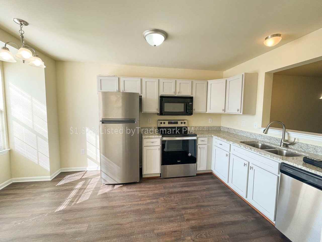 1921 Shady Oak Dr - Photo 5 of 19