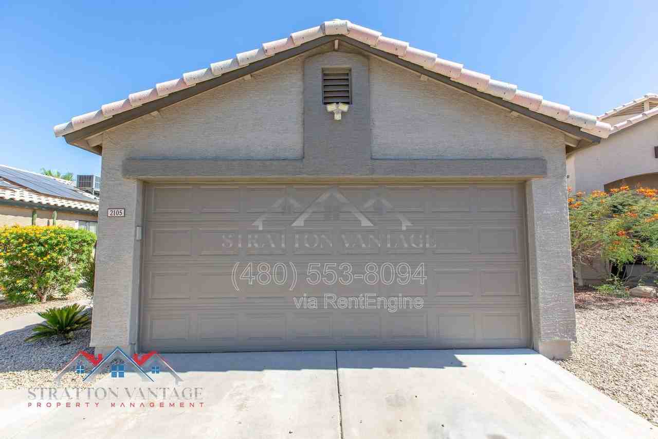 2105 E Donald Dr - Photo 4 of 32