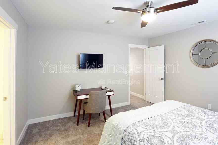200 Colonial Dr - Photo 6 of 25