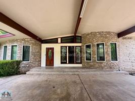 featured image of 100 Bluet Ln