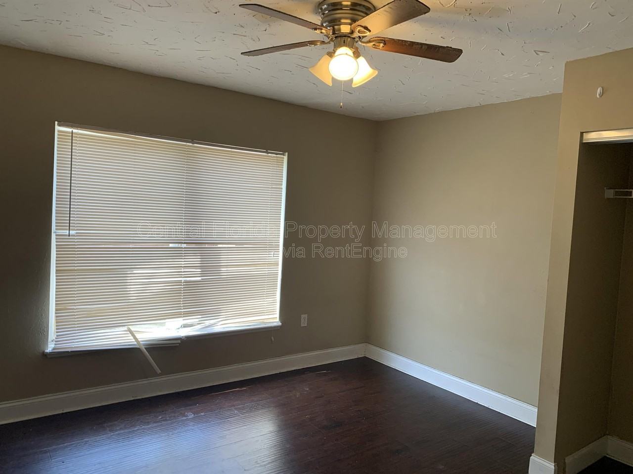4300 Iveyglen Ave - Photo 5 of 9