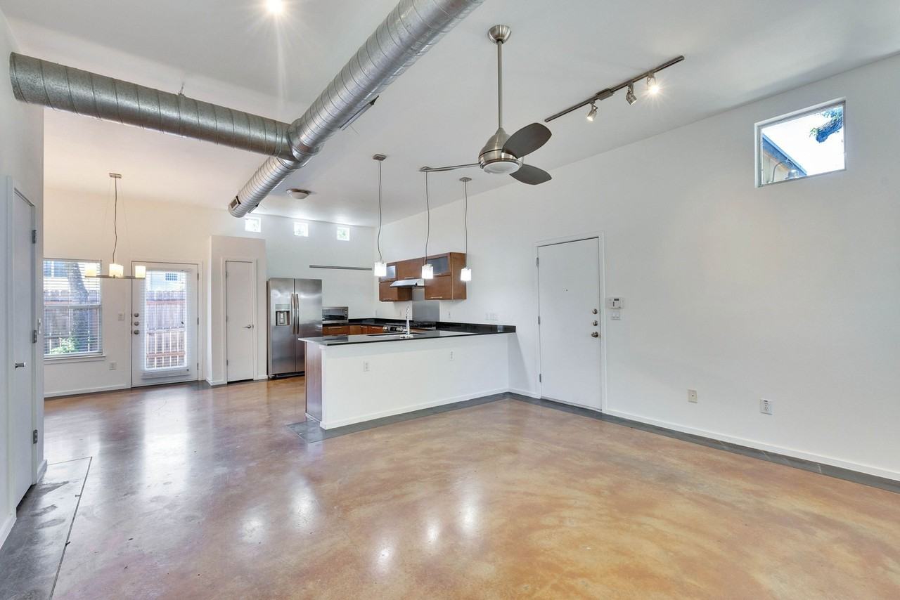 3808 Menchaca Rd - Photo 4 of 30