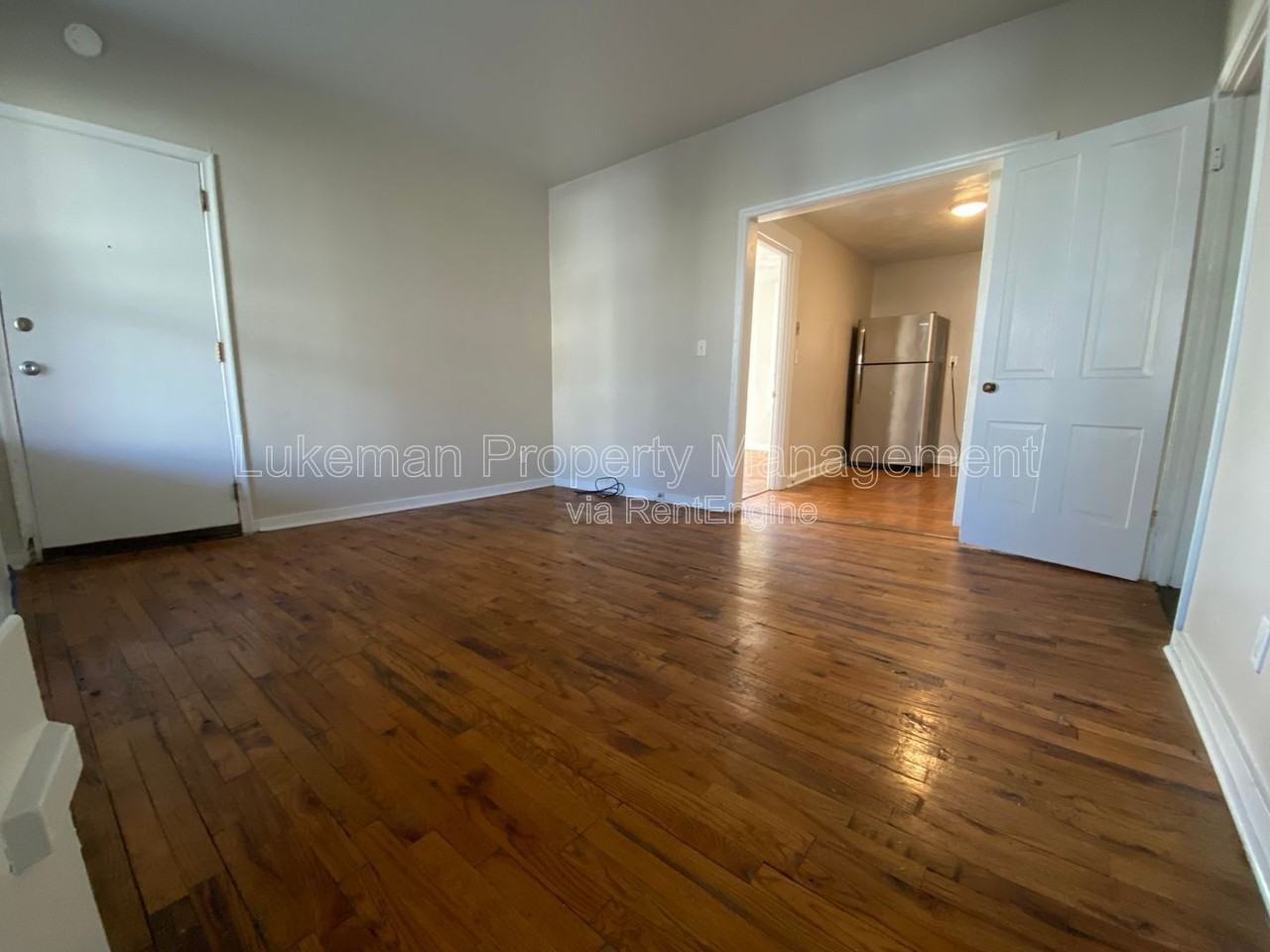 417 Oak St #1 - Photo 3 of 11
