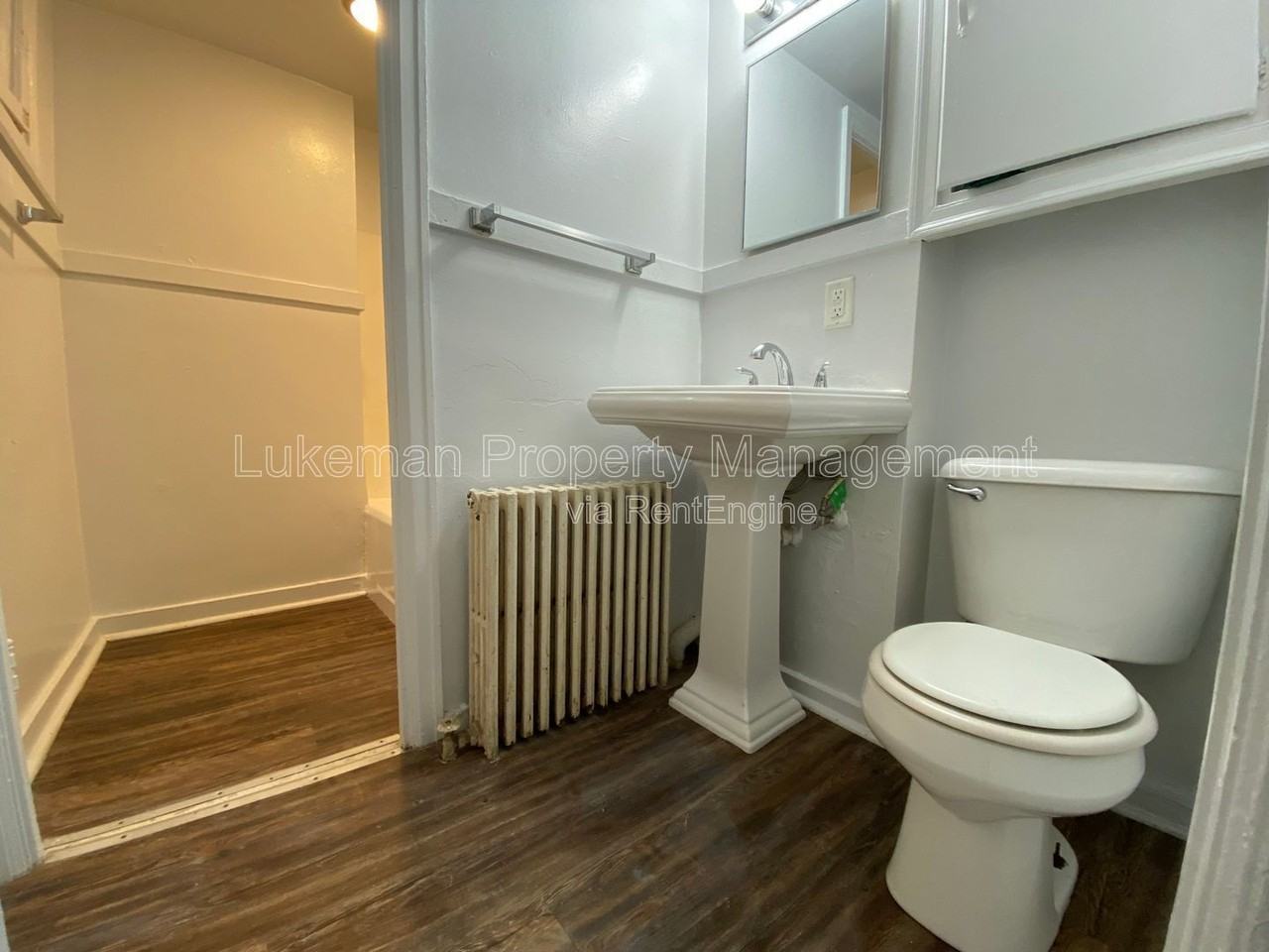417 Oak St #1 - Photo 6 of 11