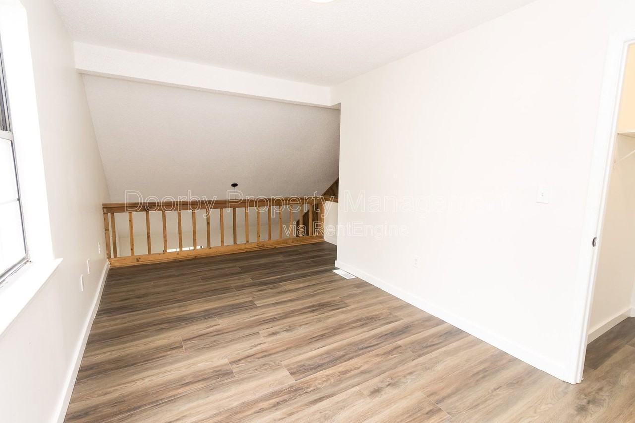 1118 Mcbrien Rd #B - Photo 6 of 12