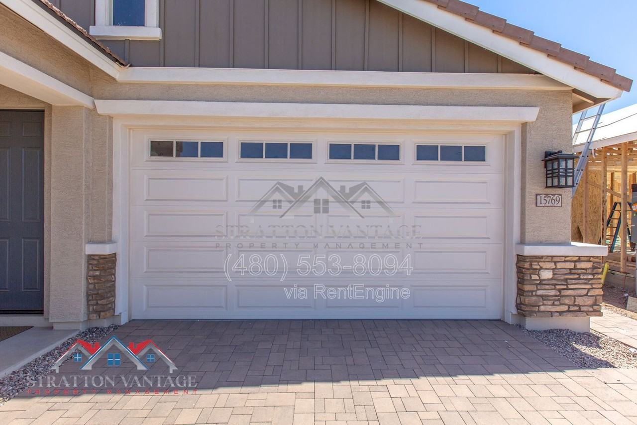 15769 W Voltaire St - Photo 4 of 50
