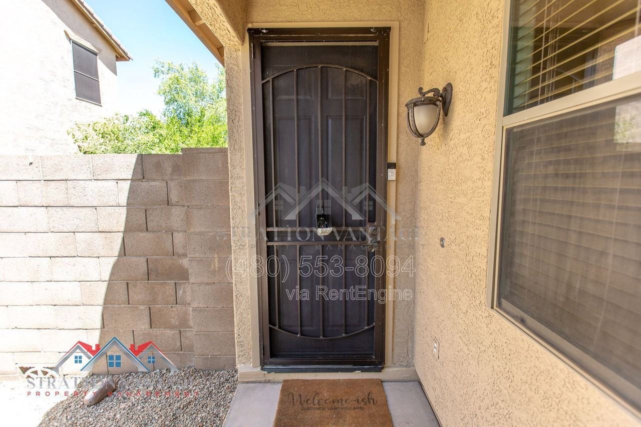 15272 W Jackson St - Photo 5 of 42