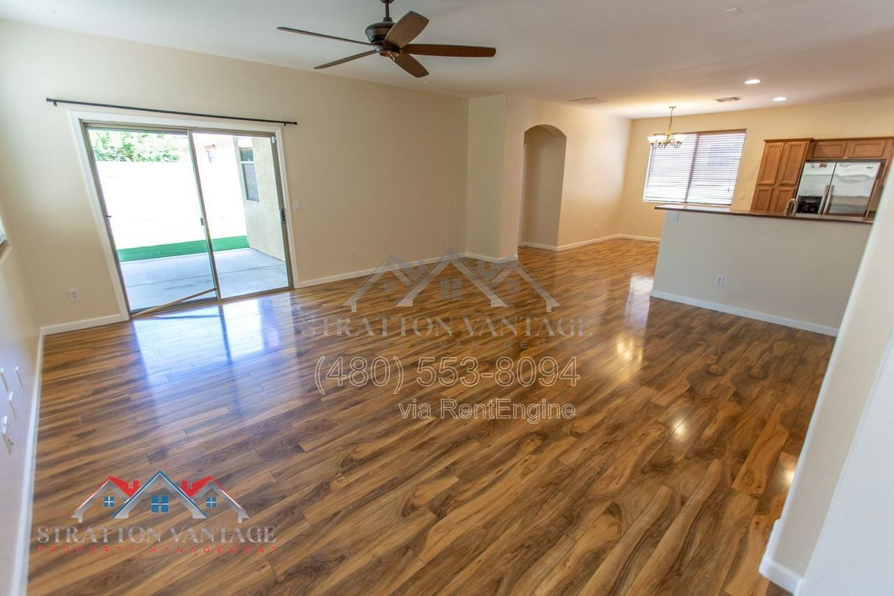 15272 W Jackson St - Photo 6 of 42