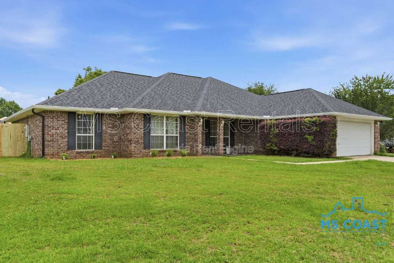 14961 Greenwell Cir - Photo 2 of 25