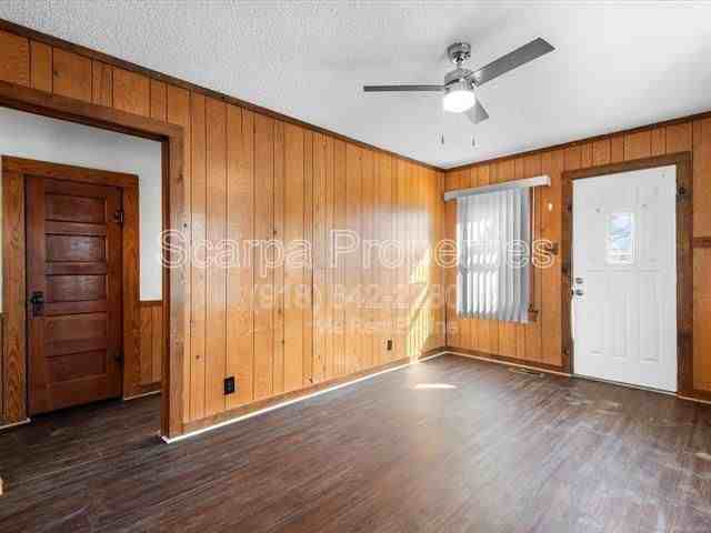 113 Se Delaware Ave - Photo 4 of 16