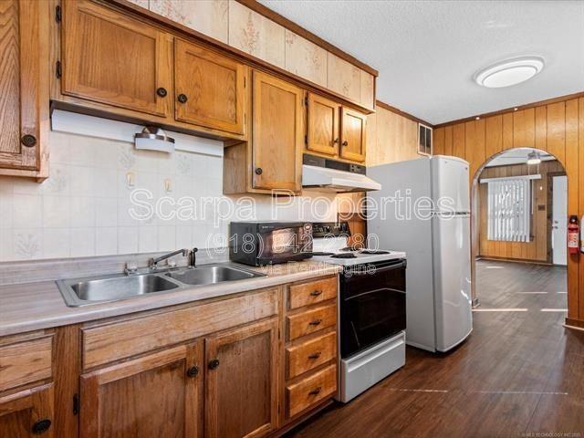 113 Se Delaware Ave - Photo 6 of 16